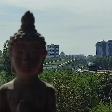 Danube Riverside With Quite Workplace Apartment