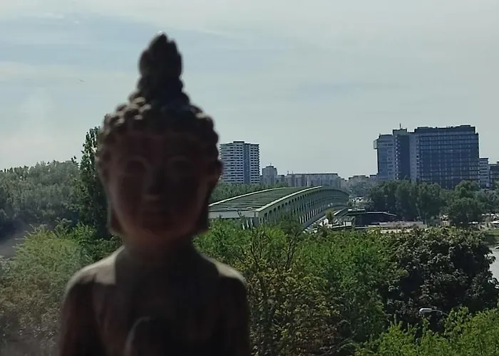 Danube Riverside With Quite Workplace Appartement