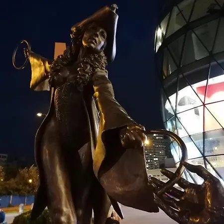 Apartament Danube Riverside With Quite Workplace *